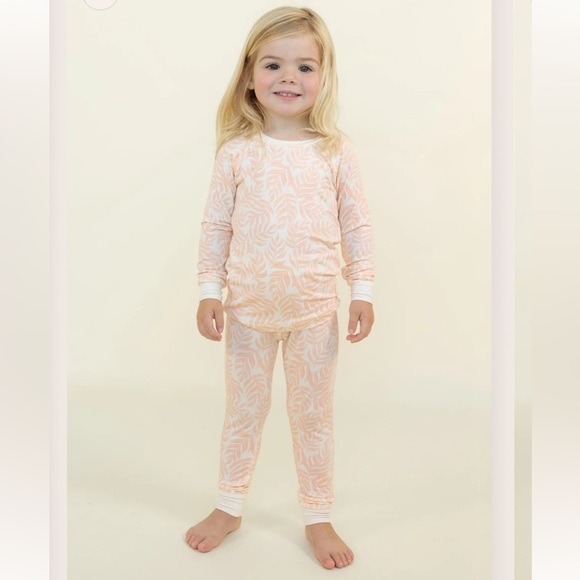 Tiny Jams Pink Pastel Palms 2-piece Bamboo Viscose PJ Pajama Set 4T NWT - Picture 4 of 9